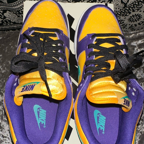 Nike Dunk Low Lisa Leslie - Picture 5 of 7